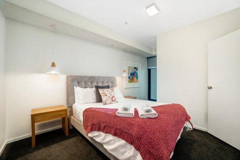 Signature Waterfront Apartments - Your Accommodation 18