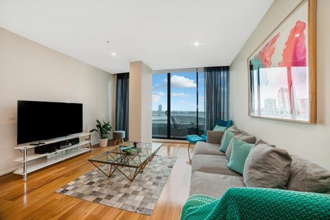 Signature Waterfront Apartments - Your Accommodation 16