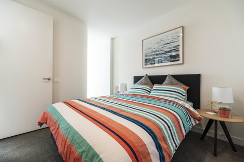 Ocean View/South-bank Premium Location 2 Bedroom Apartments - Your Accommodation 8