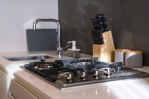 Ocean View/South-bank Premium Location 2 Bedroom Apartments - Your Accommodation 11