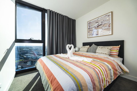 Ocean View/South-bank Premium Location 2 Bedroom Apartments - Your Accommodation 7
