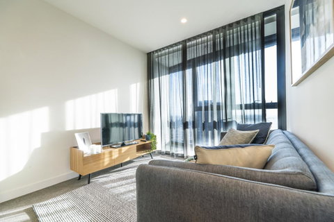 Ocean View/South-bank Premium Location 2 Bedroom Apartments - Your Accommodation 5