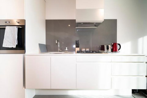 Ocean View/South-bank Premium Location 2 Bedroom Apartments - Your Accommodation 16