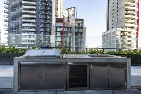 Ocean View/South-bank Premium Location 2 Bedroom Apartments - Your Accommodation 40