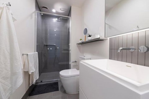 Ocean View/South-bank Premium Location 2 Bedroom Apartments - Your Accommodation 17