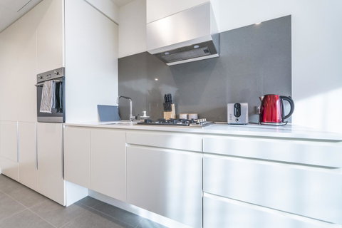 Ocean View/South-bank Premium Location 2 Bedroom Apartments - Your Accommodation 41