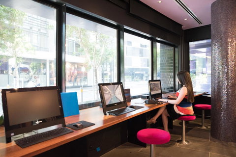 The Sebel Melbourne Docklands Hotel - Your Accommodation 33