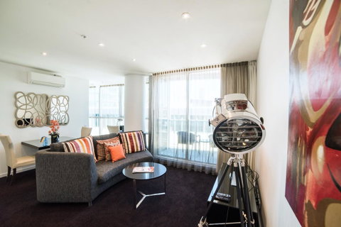 The Sebel Melbourne Docklands Hotel - Your Accommodation 3