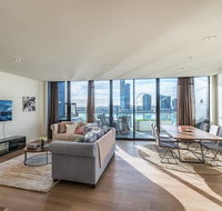 Waterfront 3 Bedroom Luxury Home Victoria Harbour - Your Accommodation