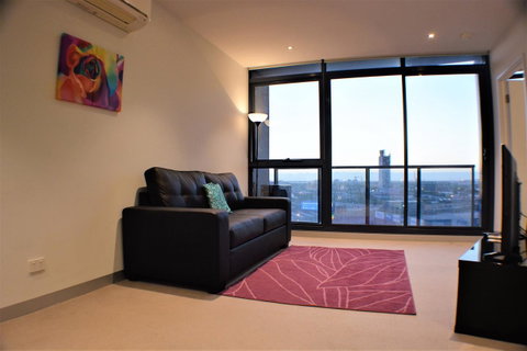 Royal Stays Apartments Melbourne- Southbank - Your Accommodation 13