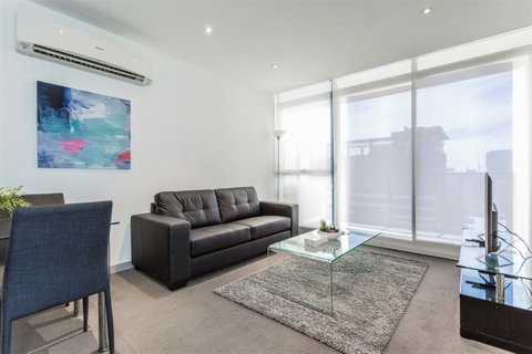 Royal Stays Apartments Melbourne- Southbank - Your Accommodation 15