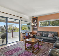 Black Dolphin Beach Penthouse - Your Accommodation