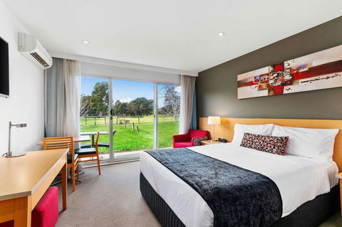 Quality Inn & Suites Traralgon - Your Accommodation 10