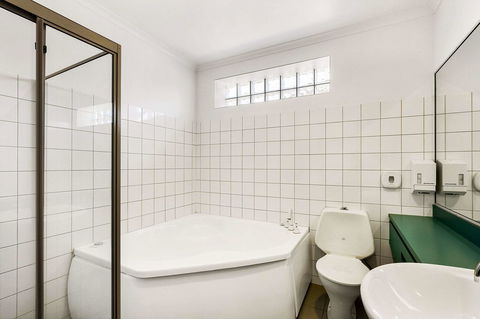 Quality Inn & Suites Traralgon - Your Accommodation 16