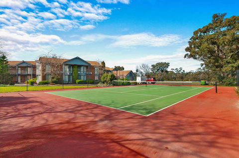 Quality Inn & Suites Traralgon - Your Accommodation 1