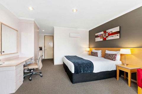 Quality Inn & Suites Traralgon - Your Accommodation 12