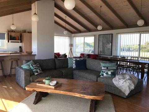 Sunsets On Martyrs Luxury Coastal Beach House Peterborough - Your Accommodation 13