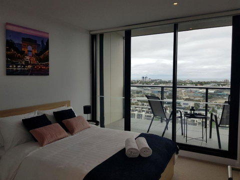 Pars Apartments - Collins Wharf Waterfront, Docklands - Your Accommodation 2