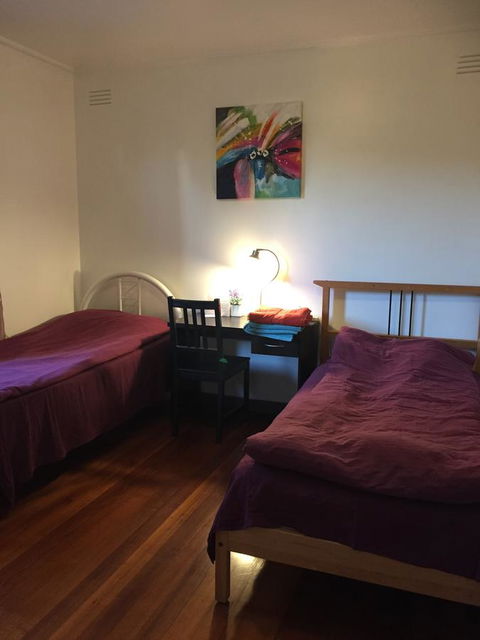 Doncaster Westfield Home Stay - Your Accommodation 37
