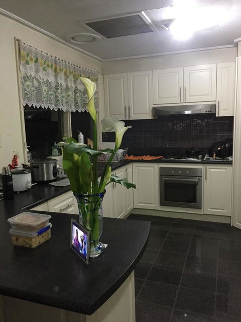 Doncaster Westfield Home Stay - Your Accommodation 11