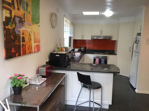 Doncaster Westfield Home Stay - Your Accommodation 21