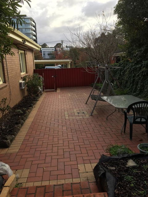 Doncaster Westfield Home Stay - Your Accommodation 24