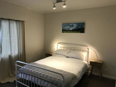 The Hill House - Your Accommodation 9