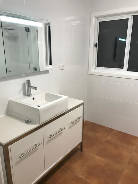 The Hill House - Your Accommodation 8