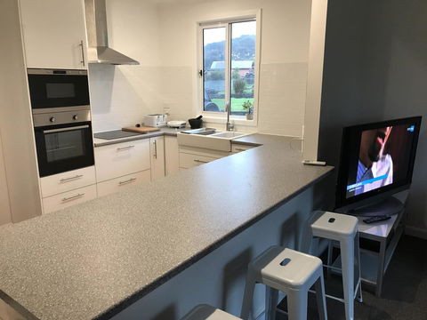 The Hill House - Your Accommodation 14