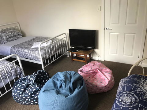 The Hill House - Your Accommodation 6
