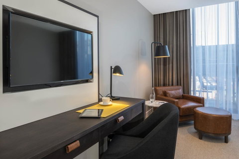 Peppers Docklands - Your Accommodation 12