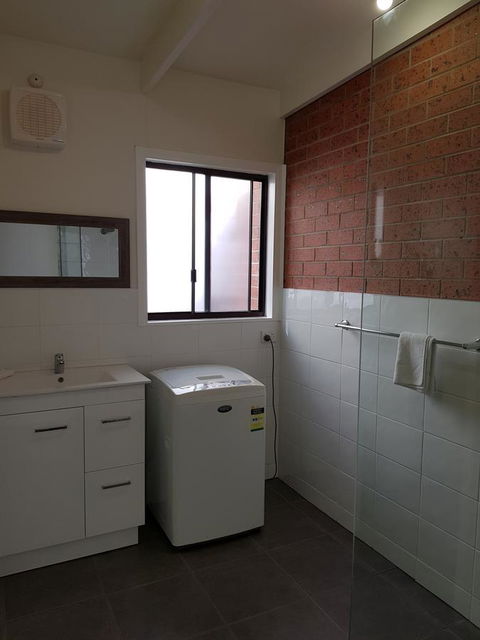 Beachcomber Holiday Units - Your Accommodation 16