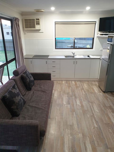 Beachcomber Holiday Units - Your Accommodation 3