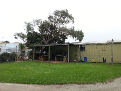 Beachcomber Holiday Units - Your Accommodation 25