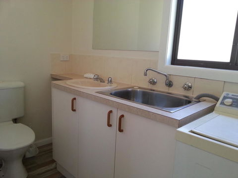 Beachcomber Holiday Units - Your Accommodation 20