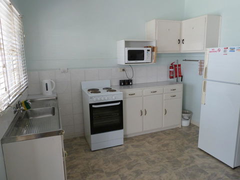 Beachcomber Holiday Units - Your Accommodation 33