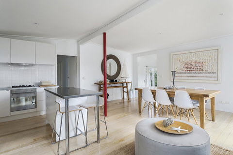 Sunset On Scott - Relax In Tranquility & Style - Your Accommodation 5