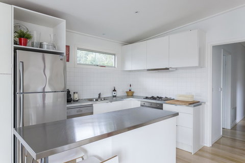 Sunset On Scott - Relax In Tranquility & Style - Your Accommodation 9