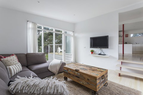 Sunset On Scott - Relax In Tranquility & Style - Your Accommodation 7