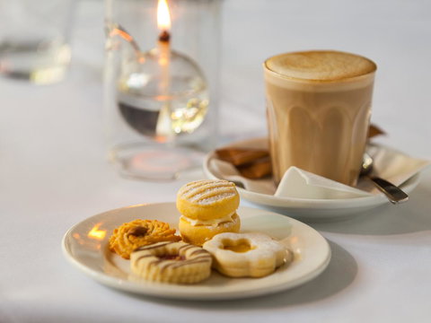 Hotel Grand Chancellor Melbourne - Your Accommodation 37