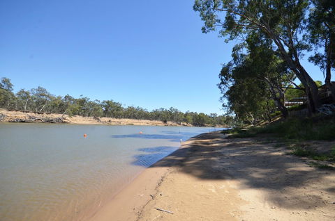 Tasman Holiday Parks - Merool On The Murray - Your Accommodation 7