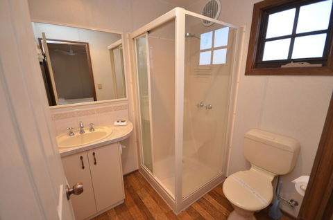 Tasman Holiday Parks - Merool On The Murray - Your Accommodation 14