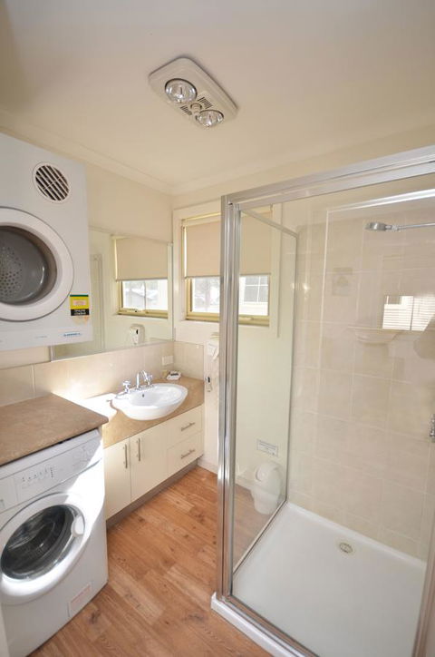 Tasman Holiday Parks - Merool On The Murray - Your Accommodation 15