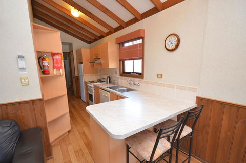 Tasman Holiday Parks - Merool On The Murray - Your Accommodation 17