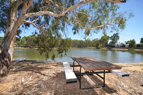 Tasman Holiday Parks - Merool On The Murray - Your Accommodation 41