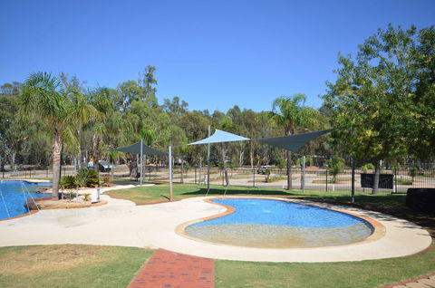 Tasman Holiday Parks - Merool On The Murray - Your Accommodation 11
