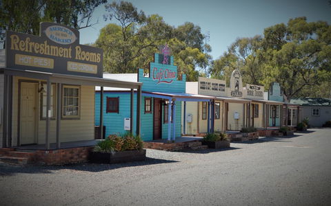Tasman Holiday Parks - Merool On The Murray - Your Accommodation 20