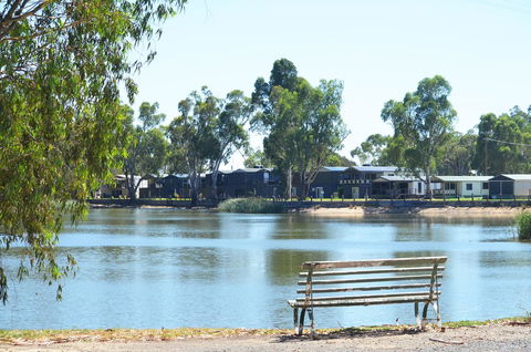 Tasman Holiday Parks - Merool On The Murray - Your Accommodation 10