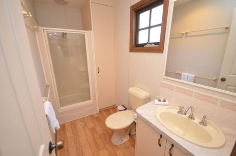 Tasman Holiday Parks - Merool On The Murray - Your Accommodation 35