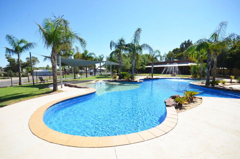 Tasman Holiday Parks - Merool On The Murray - Your Accommodation 40